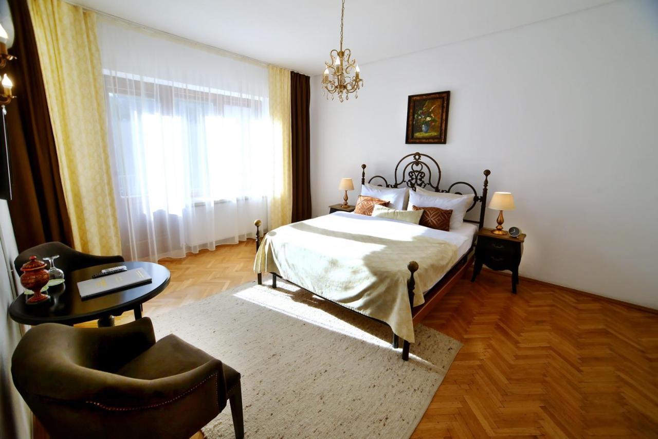 Hotel Casa Negustorului Deva Zewnętrze zdjęcie